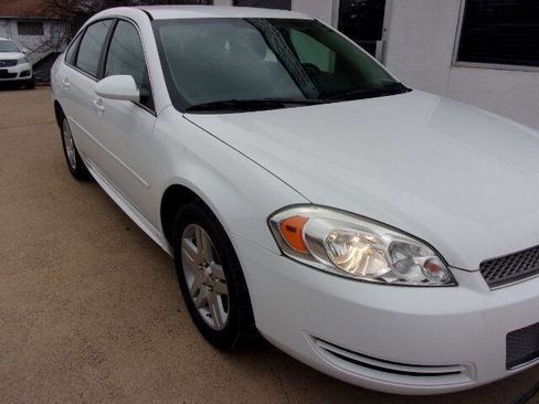 Used 2016 Chevrolet Impala LT image 3