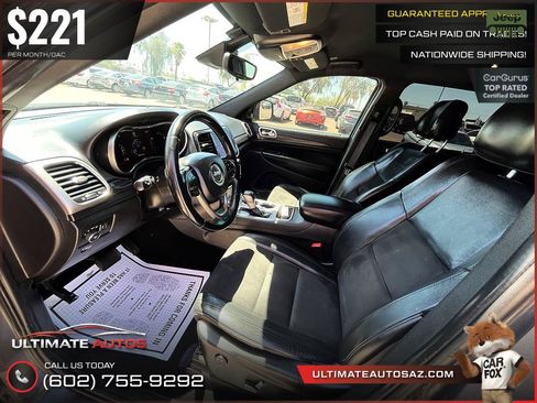 Used 2021 Jeep Grand Cherokee Laredo X AWD/4WD image 9