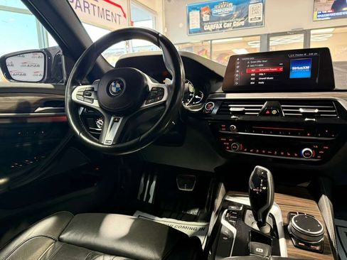 Used 2019 BMW M550i xDrive w/ Premium Package 2 image 33