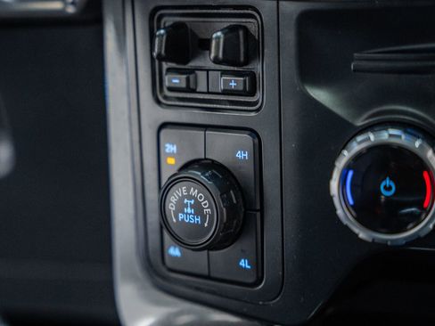 Certified 2023 Ford F150 Lariat w/ Equipment Group 502A High image 32