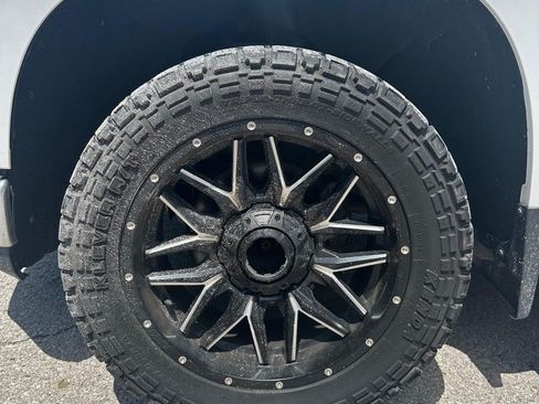 Used 2020 Chevrolet Silverado 1500 LT w/ Trailering Package AWD/4WD image 12