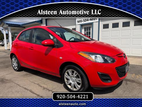 Used 2013 MAZDA MAZDA2 Sport FWD image 1