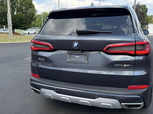 Used 2019 BMW X5 xDrive50i w/ Parking Assistance Package AWD/4WD image 31