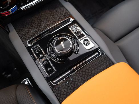 New 2027 Rolls-Royce Cullinan Black Badge AWD/4WD image 45