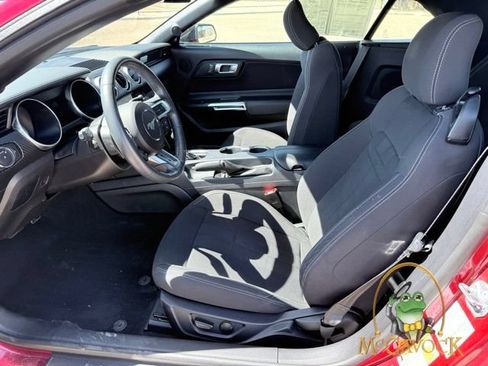 Used 2021 Ford Mustang Convertible w/ Equipment Group 101A RWD image 10