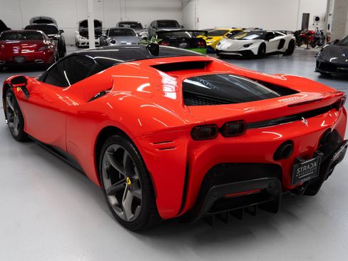 Used 2022 Ferrari SF90 Stradale AWD/4WD image 13