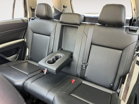 Used 2018 Volkswagen Atlas SEL FWD image 13