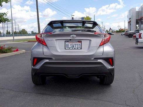 Certified 2019 Toyota C-HR XLE FWD image 6