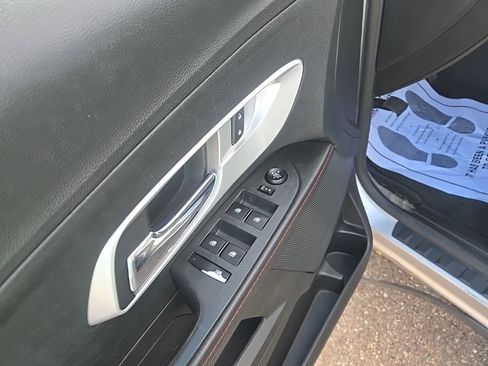 Used 2014 Chevrolet Equinox LT image 12