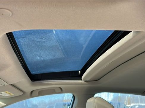 Used 2024 Honda Accord EX image 11