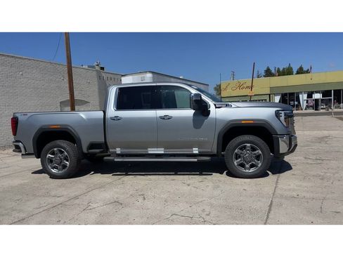 New 2025 GMC Sierra 2500 SLT w/ SLT Premium Package image 4