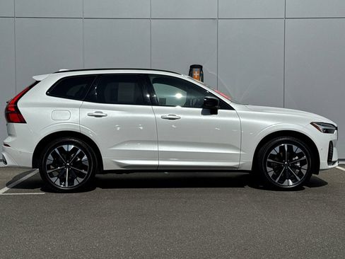 Certified 2026 Volvo XC60 B5 Plus w/ Protection Package Premier AWD/4WD image 6