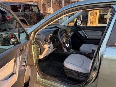 Used 2018 Subaru Forester 2.5i w/ Alloy Wheel Package image 6
