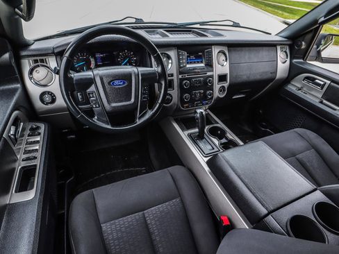 Used 2017 Ford Expedition EL XLT image 21