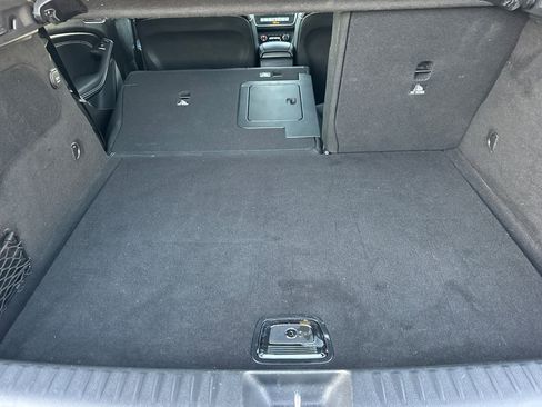 Used 2018 Mercedes-Benz GLA 250 image 14