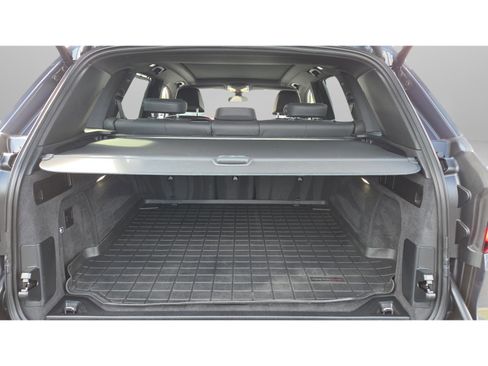 Used 2022 BMW X5 M50i image 16
