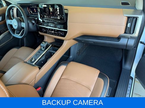 Used 2025 Nissan Pathfinder Platinum AWD/4WD image 23