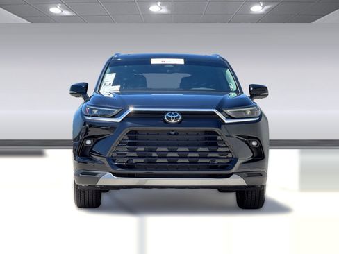Used 2024 Toyota Grand Highlander AWD image 5