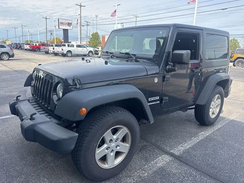 Used 2015 Jeep Wrangler Sport w/ Quick Order Package 24S AWD/4WD image 2