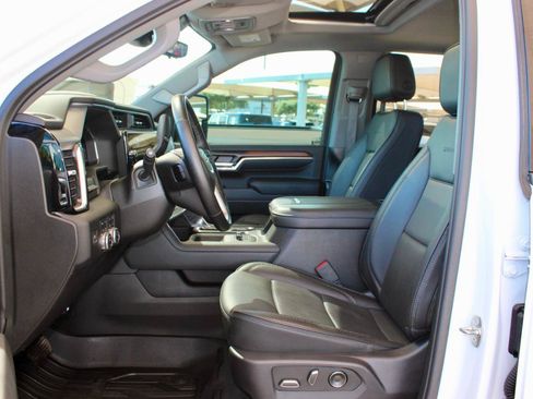 Used 2024 GMC Sierra 3500 Denali w/ Denali Reserve Package AWD/4WD image 15