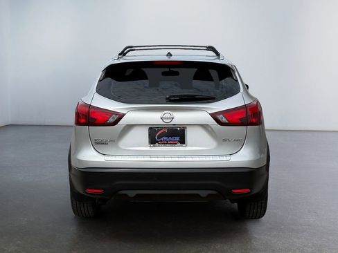 Used 2018 Nissan Rogue Sport SV w/ SV All-Weather Package AWD/4WD image 6