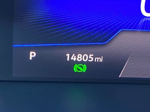 Certified 2024 Volkswagen Tiguan S image 14