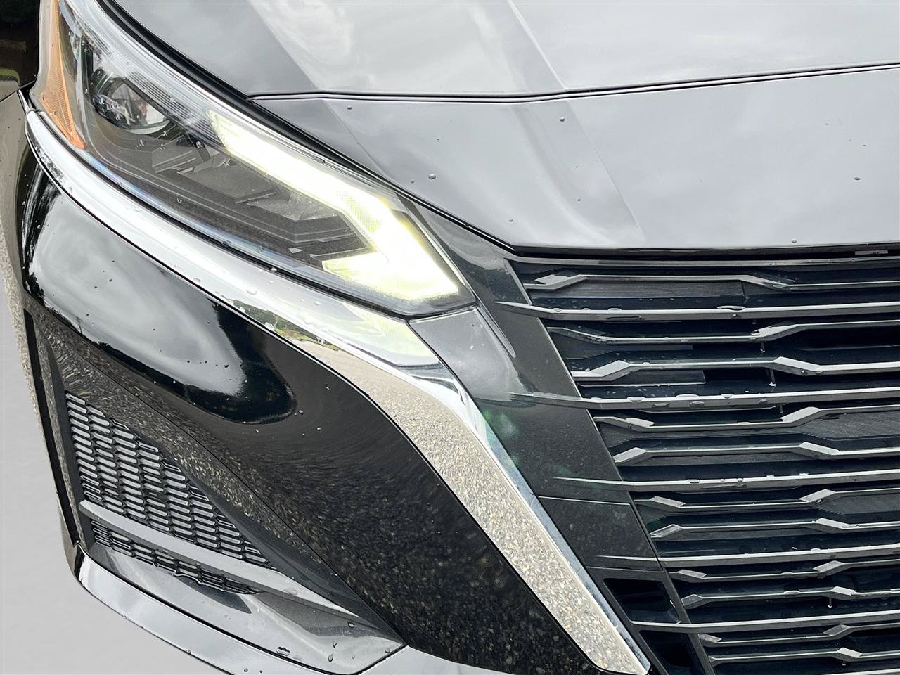 Used 2025 Nissan Altima 2.5 SV FWD image 5
