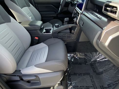 Certified 2025 Toyota Tacoma TRD Off-Road image 10