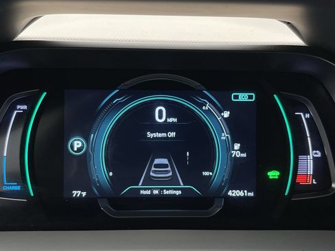 Used 2020 Hyundai Ioniq Limited FWD image 13