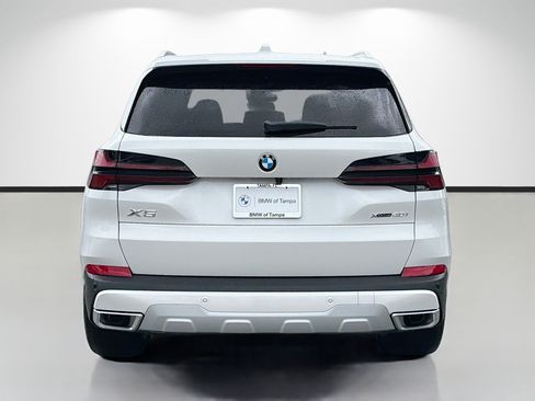 New 2026 BMW X5 xDrive40i w/ Premium Package AWD/4WD image 4