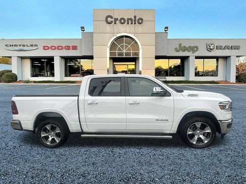 Used 2022 RAM 1500 Laramie AWD/4WD image 2