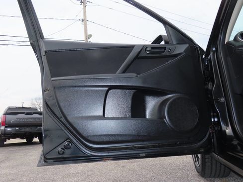 Used 2011 MAZDA MAZDA3 i Sport image 35