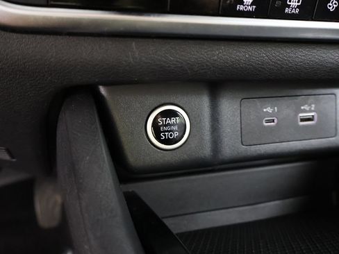 Used 2023 Nissan Rogue SV AWD/4WD image 38