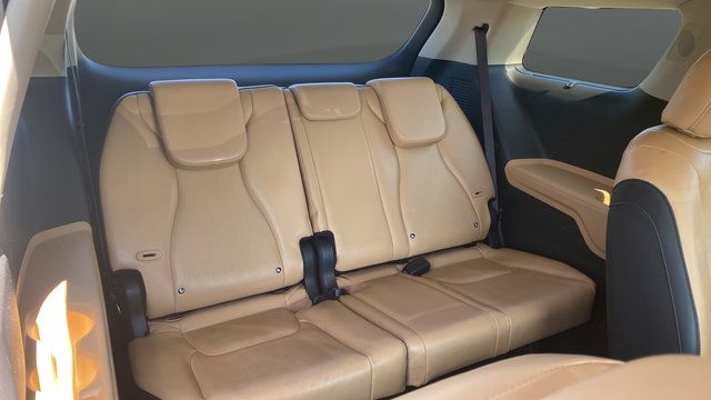 Certified 2024 Kia Carnival EX FWD image 26