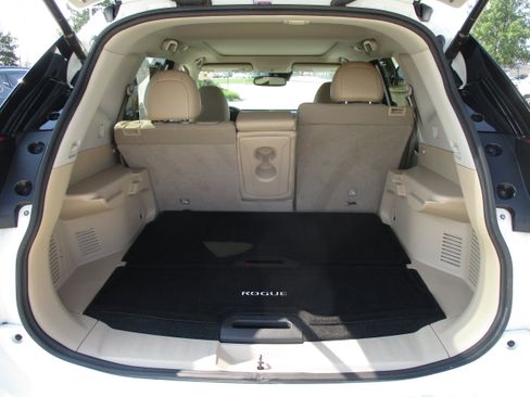 Used 2020 Nissan Rogue SL w/ Premium Package AWD/4WD image 38