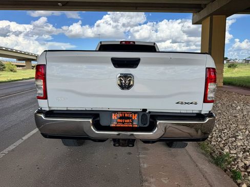 Used 2019 RAM 2500 Tradesman w/ Chrome Appearance Group AWD/4WD image 4