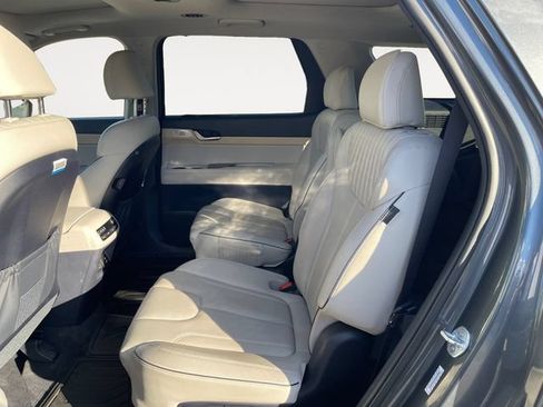 Used 2024 Hyundai Palisade Limited AWD/4WD image 13