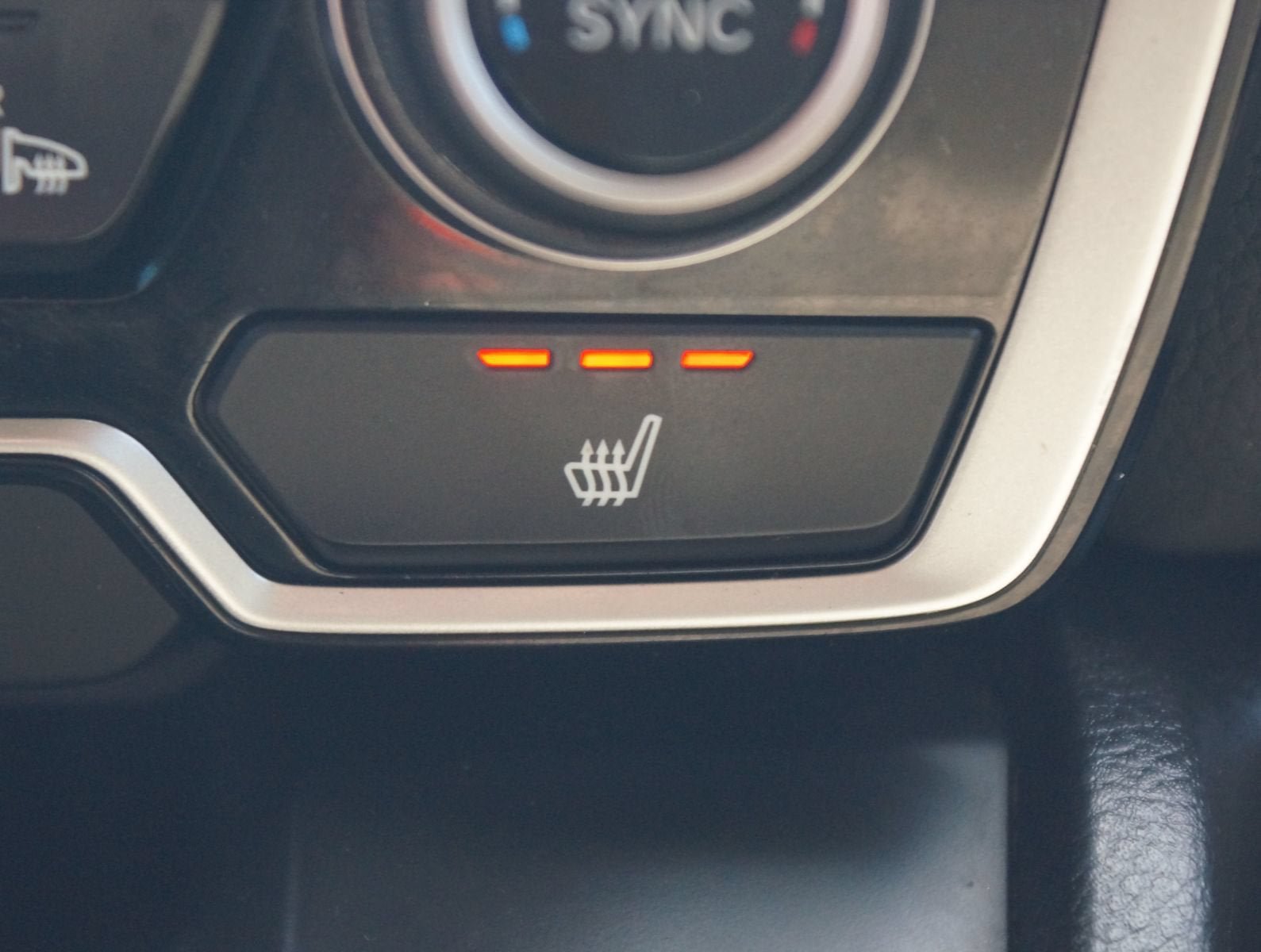 Used 2021 Honda CR-V EX-L image 8