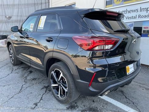 Used 2023 Chevrolet TrailBlazer RS w/ Technology Package AWD/4WD image 3