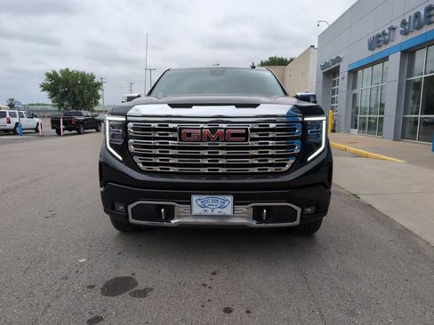 Used 2023 GMC Sierra 1500 Denali w/ Denali Reserve Package image 3