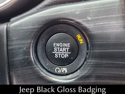 Used 2019 Jeep Grand Cherokee Altitude image 27