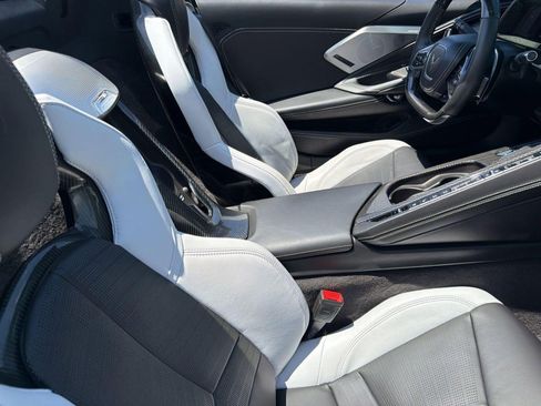 Used 2022 Chevrolet Corvette Stingray Premium Conv w/ Z51 Performance Package RWD image 29