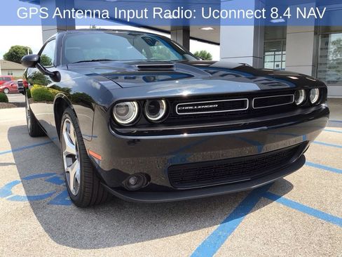 Used 2015 Dodge Challenger SXT Plus w/ Driver Convenience Group RWD image 4