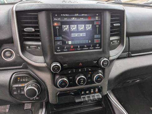 Used 2020 RAM 1500 Big Horn AWD/4WD image 10