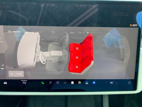 Used 2024 Tesla Model X image 27