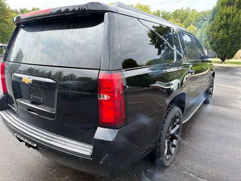 Used 2017 Chevrolet Suburban LT AWD/4WD image 5