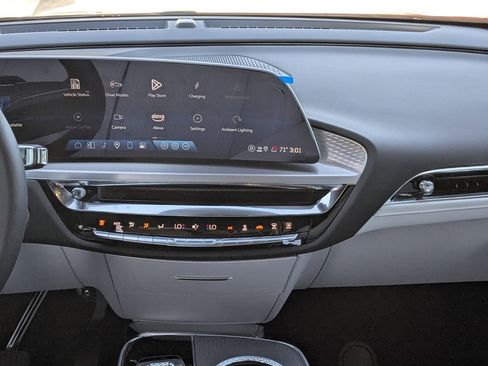 New 2025 Cadillac Lyriq Luxury w/ LPO, Floor Liner Package image 19