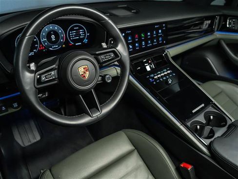 Certified 2024 Porsche Panamera 4 AWD/4WD image 4