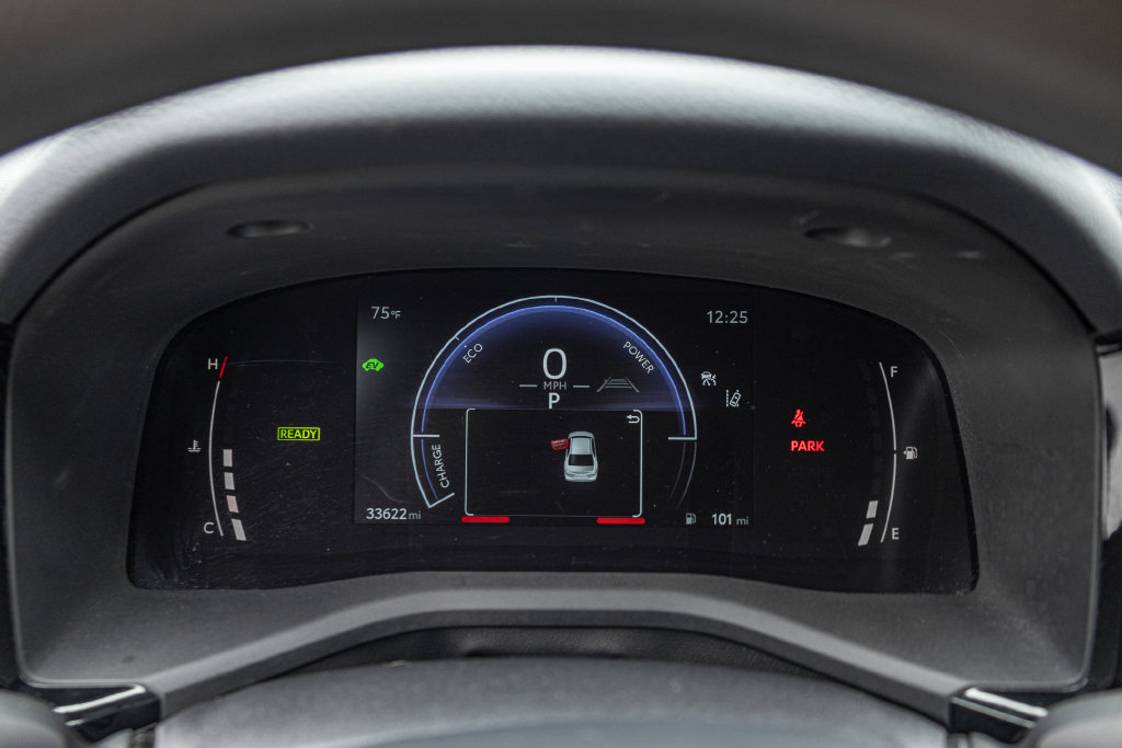 Used 2025 Toyota Camry LE FWD image 24