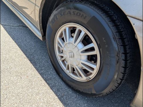 Used 2004 Buick Le Sabre Custom FWD image 20
